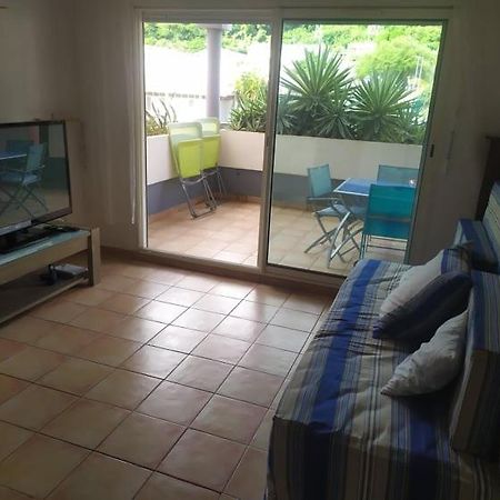 Charmant appartement en bord de mer avec piscine Gourbeyre Extérieur photo